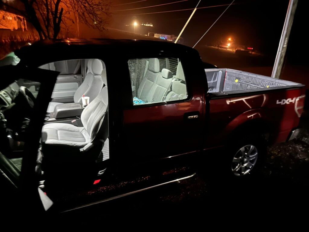 Full LED Interior Light Kit For 2015-2019 Ford F-150 – 12 Bulb Package (Xotic Tech, 6000K White)